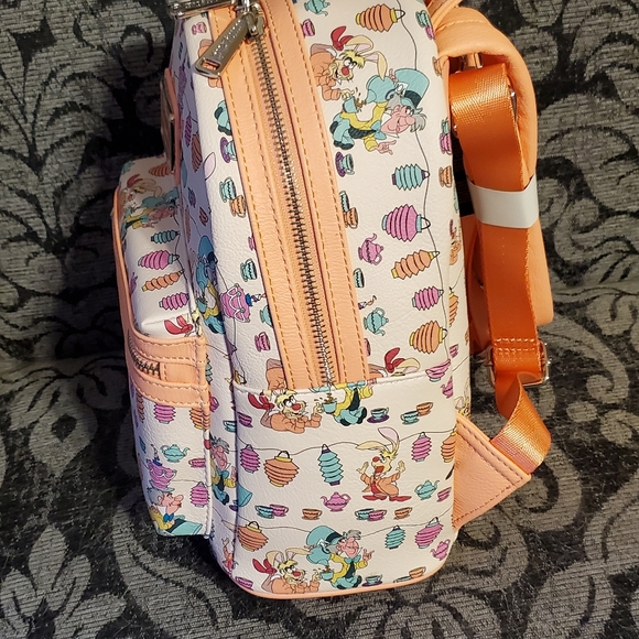 Loungefly Alice in wonderland